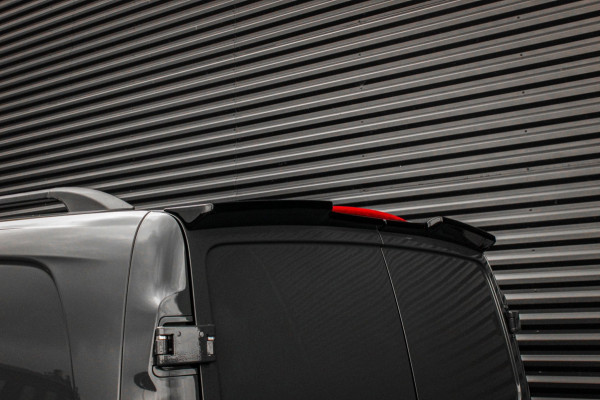 Mercedes-Benz Vito 116CDI 163PK LANG JB- EDITION FULL BLACK / AMG / SPOILER / VERLAGINGSVEREN / NAVIGATIE / SIDE- BARS / CAMERA