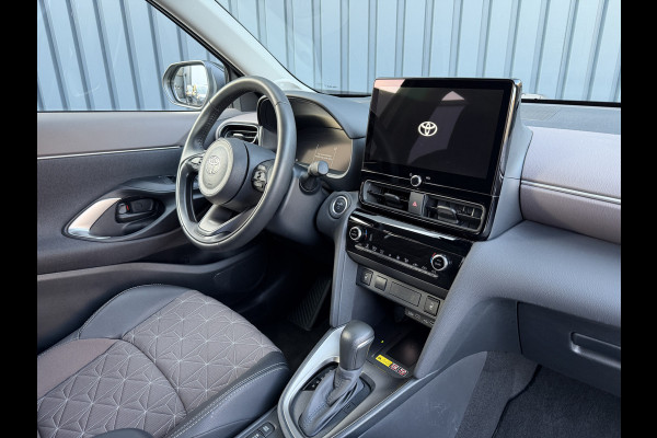Toyota Yaris Cross 1.5 Hybrid 130 Executive / Bi tone | PREMIUM PACK!! | Rijklaar!!