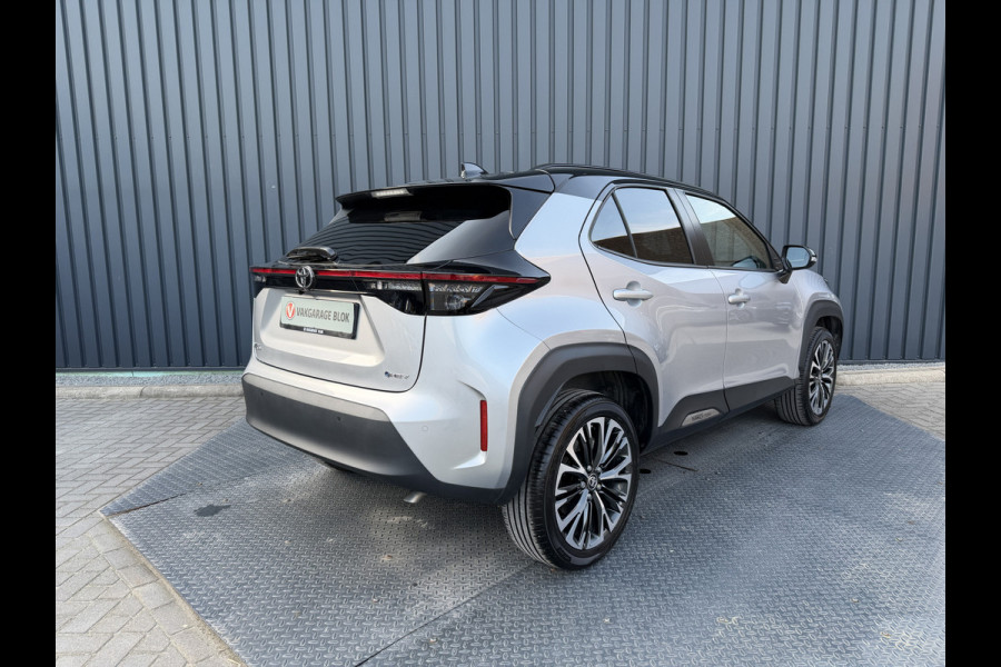 Toyota Yaris Cross 1.5 Hybrid 130 Executive / Bi tone | PREMIUM PACK!! | Rijklaar!!