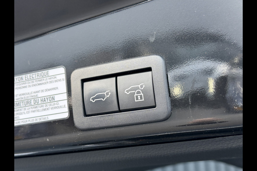 Toyota Yaris Cross 1.5 Hybrid 130 Executive / Bi tone | PREMIUM PACK!! | Rijklaar!!