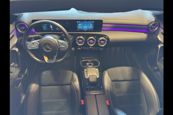 Mercedes-Benz CLA-Klasse Shooting Brake 250 e AMG Line | Panoramadak | Stoelverw | Elektr.Klep | Apple | Camera |