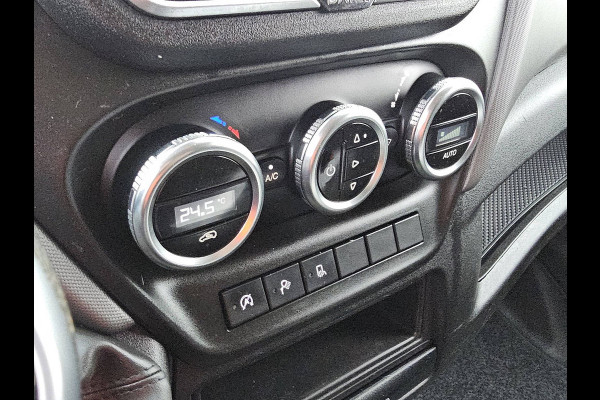 Iveco Daily 35S14V 2.3 352 L3H2 ac automaat EURO6 LED trekhaak 3500 kg