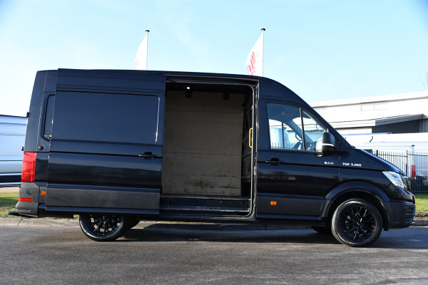 MAN TGE 3.180 35 2.0 L3H3 4x4 Black Edition Cruise, Camera, Carplay, LED, Stoelverwarming, Leder, Trekhaak, Multimedia, Stuurverwarming, Uniek!