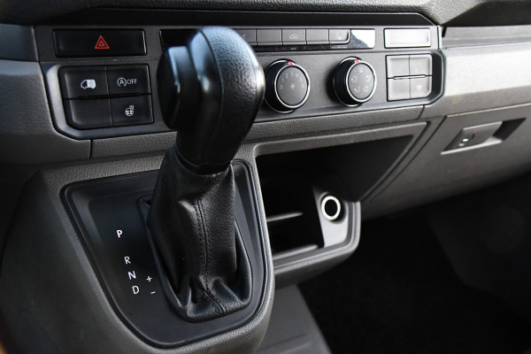 MAN TGE 3.180 35 2.0 L3H3 4x4 Black Edition Cruise, Camera, Carplay, LED, Stoelverwarming, Leder, Trekhaak, Multimedia, Stuurverwarming, Uniek!