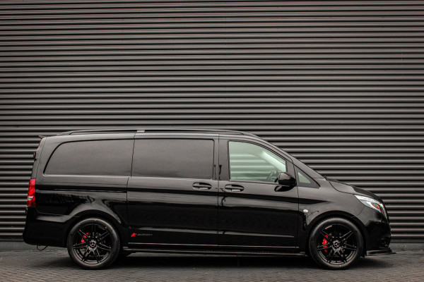 Mercedes-Benz Vito 136PK JB-EDITION FULL BLACK / AMG / SPOILER /VERLAGINGSVEREN / NAVIGATIE / SIDE-BARS / TREKHAAK / CRUISECRONTOL