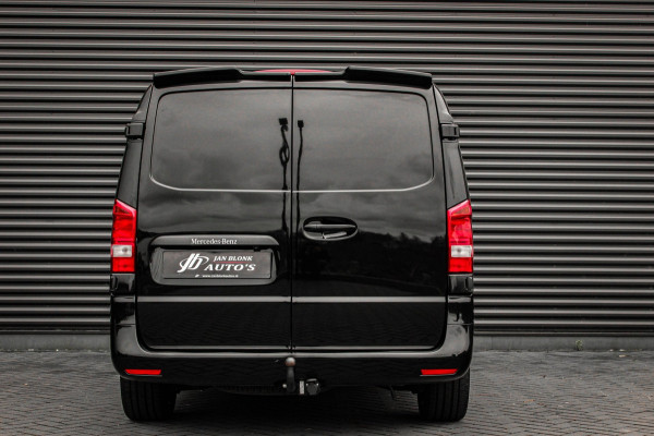 Mercedes-Benz Vito 136PK JB-EDITION FULL BLACK / AMG / SPOILER /VERLAGINGSVEREN / NAVIGATIE / SIDE-BARS / TREKHAAK / CRUISECRONTOL