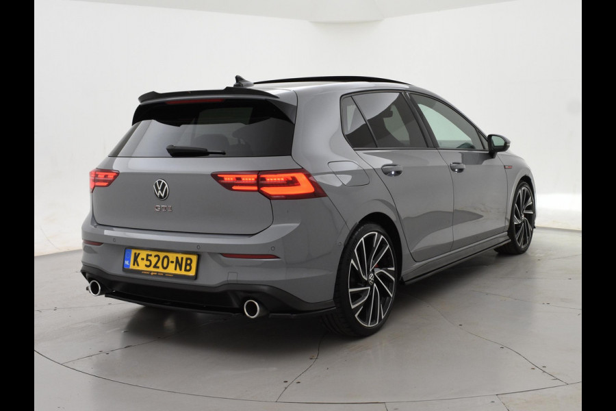 Volkswagen Golf 2.0 TSI GTI 245 PK + PANORAMA | MOONSTONE GREY | SFEERVERL. | CAMERA | ACC | 19 INCH | STUURVERW.