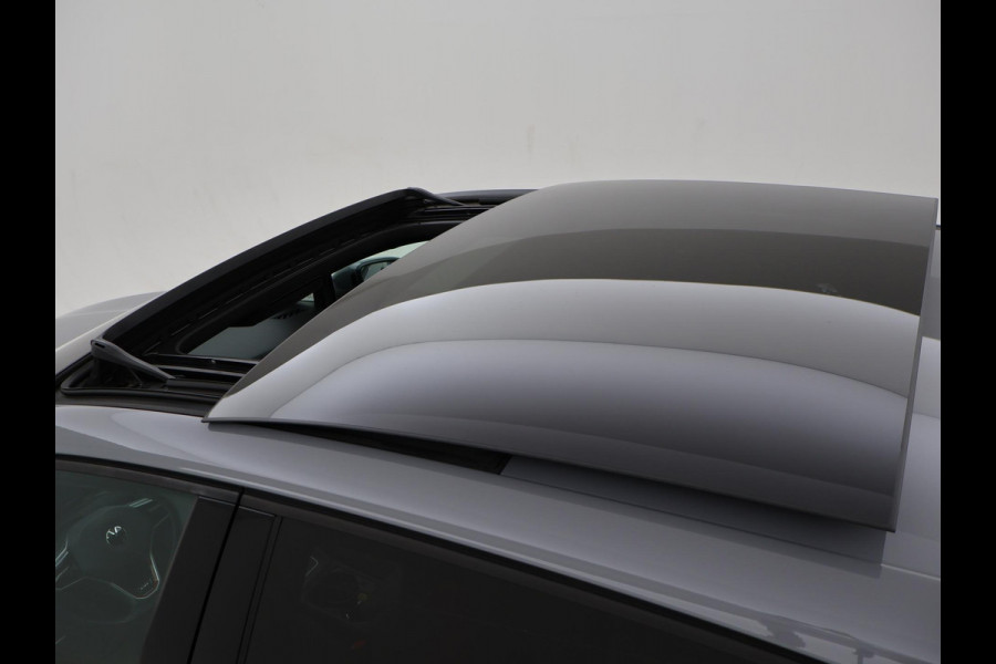 Volkswagen Golf 2.0 TSI GTI 245 PK + PANORAMA | MOONSTONE GREY | SFEERVERL. | CAMERA | ACC | 19 INCH | STUURVERW.