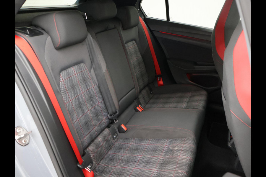 Volkswagen Golf 2.0 TSI GTI 245 PK + PANORAMA | MOONSTONE GREY | SFEERVERL. | CAMERA | ACC | 19 INCH | STUURVERW.