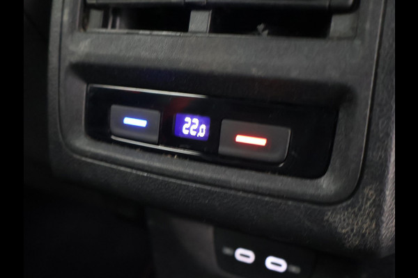 Volkswagen Golf 2.0 TSI GTI 245 PK + PANORAMA | MOONSTONE GREY | SFEERVERL. | CAMERA | ACC | 19 INCH | STUURVERW.