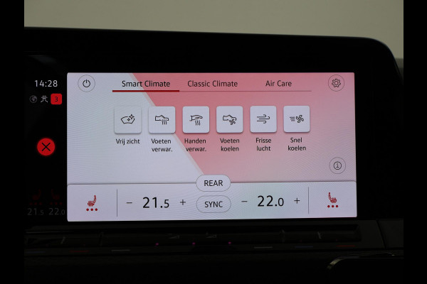 Volkswagen Golf 2.0 TSI GTI 245 PK + PANORAMA | MOONSTONE GREY | SFEERVERL. | CAMERA | ACC | 19 INCH | STUURVERW.