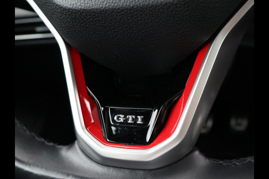 Volkswagen Golf 2.0 TSI GTI 245 PK + PANORAMA | MOONSTONE GREY | SFEERVERL. | CAMERA | ACC | 19 INCH | STUURVERW.