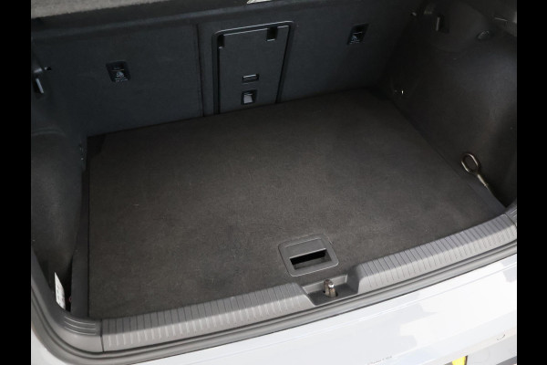 Volkswagen Golf 2.0 TSI GTI 245 PK + PANORAMA | MOONSTONE GREY | SFEERVERL. | CAMERA | ACC | 19 INCH | STUURVERW.