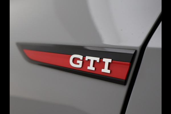 Volkswagen Golf 2.0 TSI GTI 245 PK + PANORAMA | MOONSTONE GREY | SFEERVERL. | CAMERA | ACC | 19 INCH | STUURVERW.