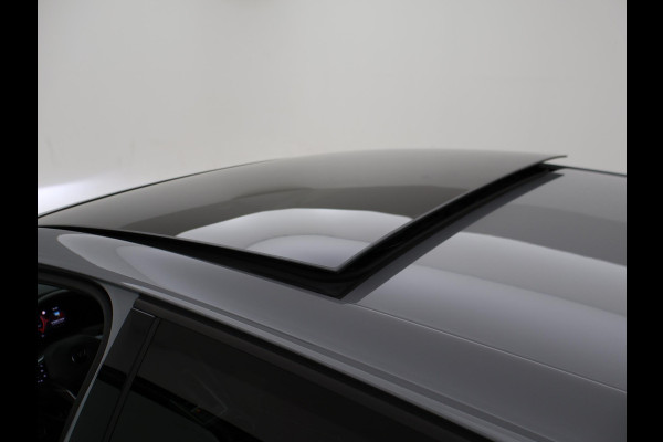 Volkswagen Golf 2.0 TSI GTI 245 PK + PANORAMA | MOONSTONE GREY | SFEERVERL. | CAMERA | ACC | 19 INCH | STUURVERW.