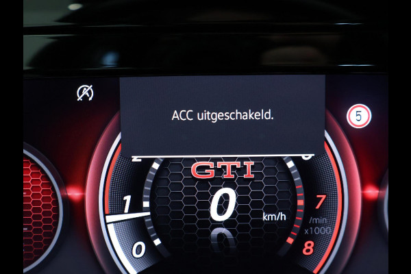 Volkswagen Golf 2.0 TSI GTI 245 PK + PANORAMA | MOONSTONE GREY | SFEERVERL. | CAMERA | ACC | 19 INCH | STUURVERW.