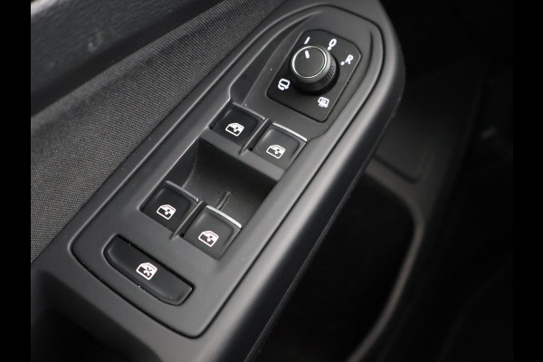 Volkswagen Golf 2.0 TSI GTI 245 PK + PANORAMA | MOONSTONE GREY | SFEERVERL. | CAMERA | ACC | 19 INCH | STUURVERW.