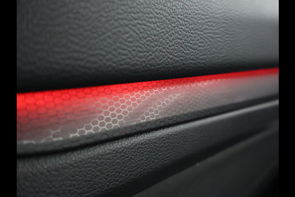 Volkswagen Golf 2.0 TSI GTI 245 PK + PANORAMA | MOONSTONE GREY | SFEERVERL. | CAMERA | ACC | 19 INCH | STUURVERW.