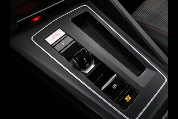 Volkswagen Golf 2.0 TSI GTI 245 PK + PANORAMA | MOONSTONE GREY | SFEERVERL. | CAMERA | ACC | 19 INCH | STUURVERW.