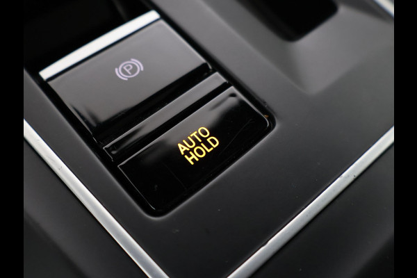 Volkswagen Golf 2.0 TSI GTI 245 PK + PANORAMA | MOONSTONE GREY | SFEERVERL. | CAMERA | ACC | 19 INCH | STUURVERW.