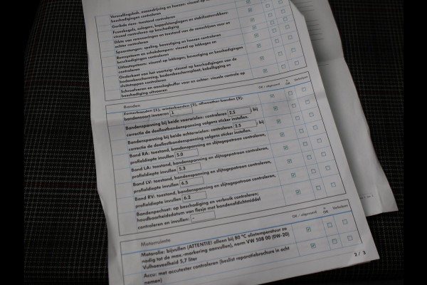 Volkswagen Golf 2.0 TSI GTI 245 PK + PANORAMA | MOONSTONE GREY | SFEERVERL. | CAMERA | ACC | 19 INCH | STUURVERW.