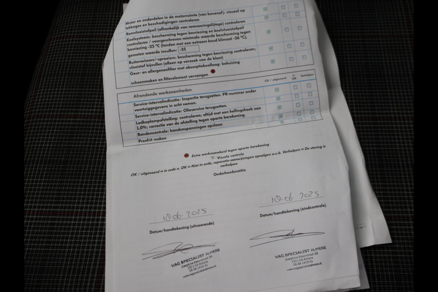 Volkswagen Golf 2.0 TSI GTI 245 PK + PANORAMA | MOONSTONE GREY | SFEERVERL. | CAMERA | ACC | 19 INCH | STUURVERW.