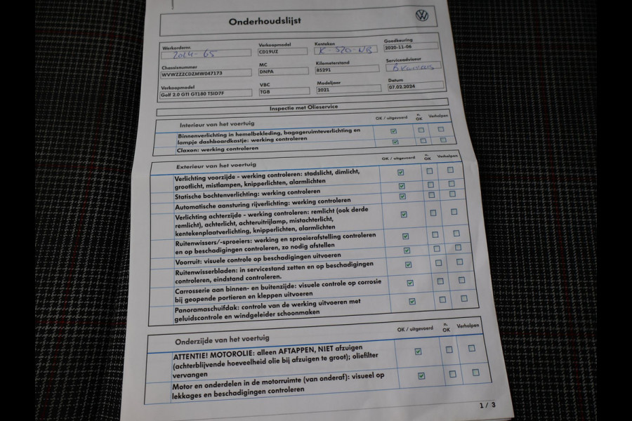 Volkswagen Golf 2.0 TSI GTI 245 PK + PANORAMA | MOONSTONE GREY | SFEERVERL. | CAMERA | ACC | 19 INCH | STUURVERW.