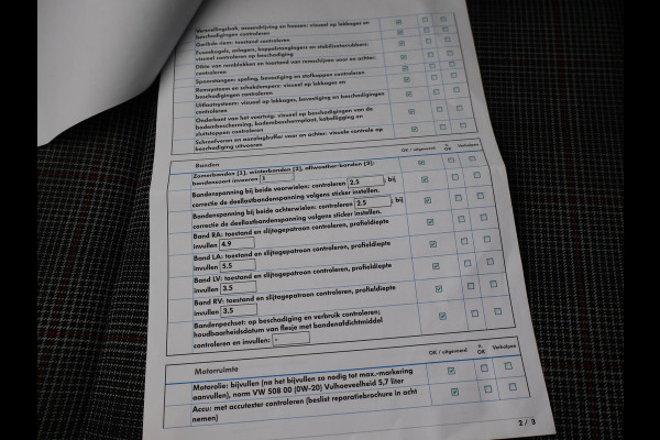 Volkswagen Golf 2.0 TSI GTI 245 PK + PANORAMA | MOONSTONE GREY | SFEERVERL. | CAMERA | ACC | 19 INCH | STUURVERW.