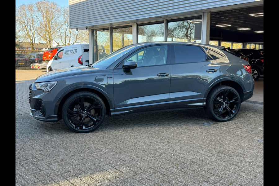 Audi Q3 Sportback 45 TFSI e Advanced S edition 245 Pk / Navi / Camera / Cruise / Virtual cockpit / Climate Control / 20".
