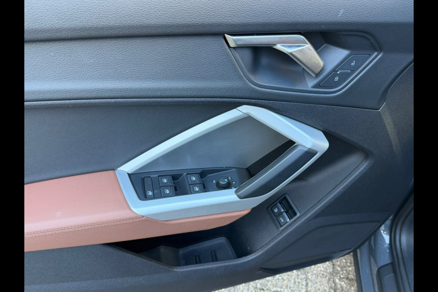 Audi Q3 Sportback 45 TFSI e Advanced S edition 245 Pk / Navi / Camera / Cruise / Virtual cockpit / Climate Control / 20".