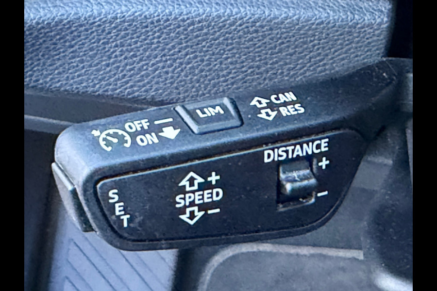 Audi Q3 Sportback 45 TFSI e Advanced S edition 245 Pk / Navi / Camera / Cruise / Virtual cockpit / Climate Control / 20".