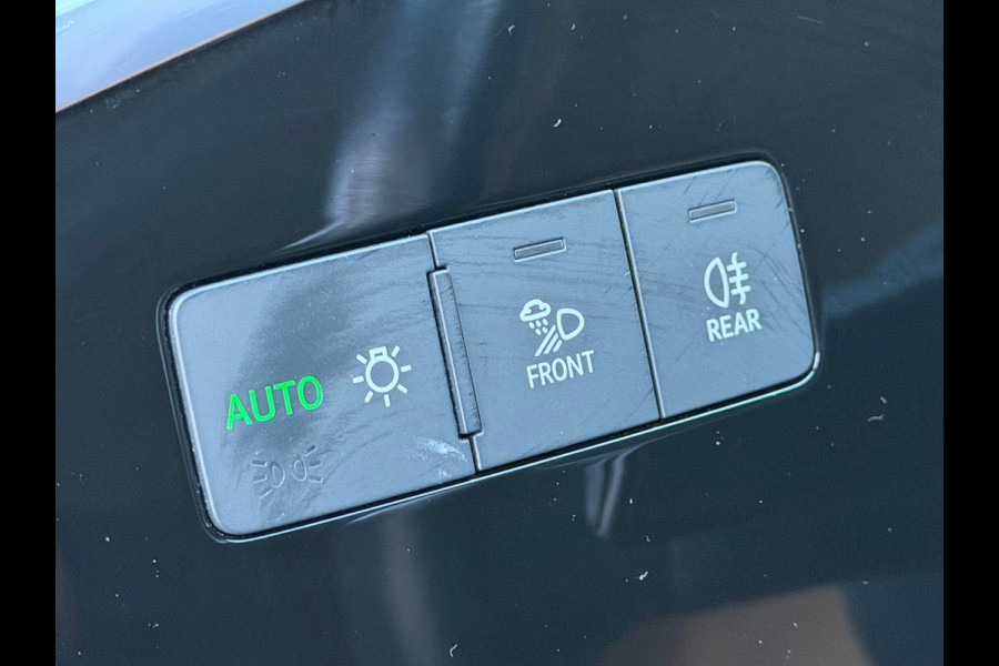 Audi Q3 Sportback 45 TFSI e Advanced S edition 245 Pk / Navi / Camera / Cruise / Virtual cockpit / Climate Control / 20".