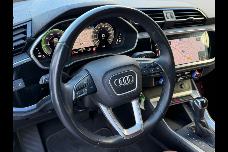 Audi Q3 Sportback 45 TFSI e Advanced S edition 245 Pk / Navi / Camera / Cruise / Virtual cockpit / Climate Control / 20".