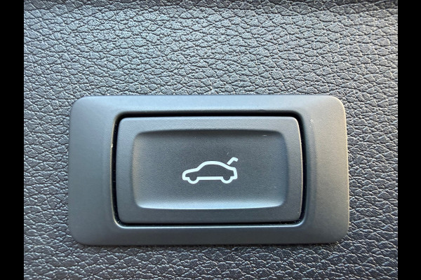 Audi Q3 Sportback 45 TFSI e Advanced S edition 245 Pk / Navi / Camera / Cruise / Virtual cockpit / Climate Control / 20".