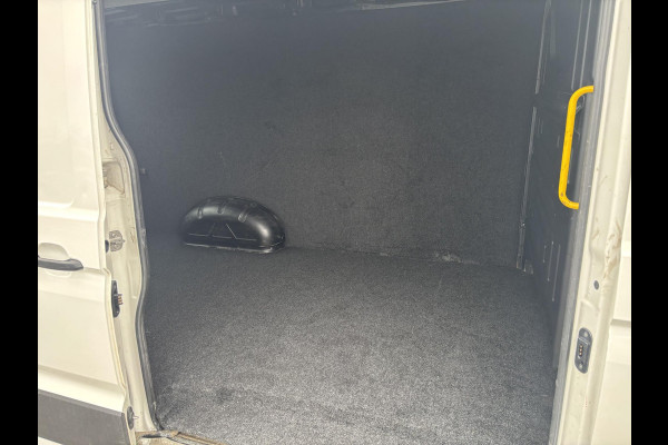 Volkswagen Crafter 2.0 TDI L3H2*AUTOM.*CARPLAY*A/C*NAVI*HAAK*CAMERA*