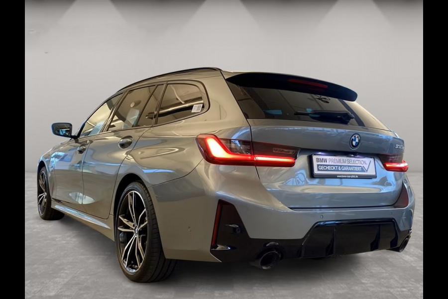 BMW 3 Serie Touring 330e M-SPORT (LCi) ** LED, NAVI+, HuD, ACC, H&K SOUND, 19-inch LMV, M-REMMEN ** 1e EIG - UNFALLFREI ** ** INFORMEER OOK NAAR ONZE AANTREKKELIJKE FINANCIAL-LEASE TARIEVEN **