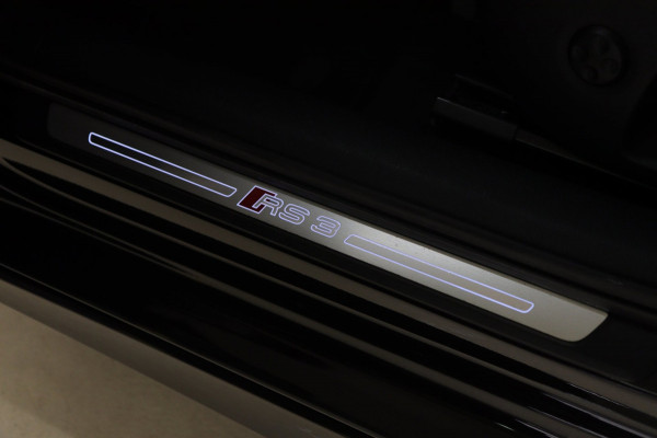 Audi A3 Limousine 2.5 TFSI RS 3 quattro PANO/B&O/RS Sportuitlaat/PERFORMANCE/Carplay/VOL