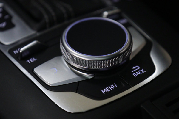 Audi A3 Limousine 2.5 TFSI RS 3 quattro PANO/B&O/RS Sportuitlaat/PERFORMANCE/Carplay/VOL