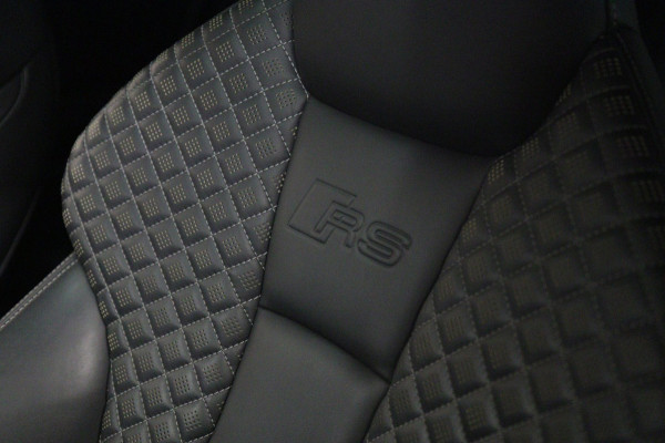 Audi A3 Limousine 2.5 TFSI RS 3 quattro PANO/B&O/RS Sportuitlaat/PERFORMANCE/Carplay/VOL