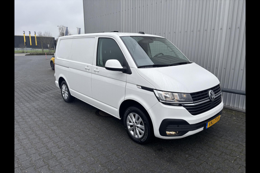 Volkswagen Transporter 2.0 TDI L1H1*AUTOM.*CARPLAY*A/C*CRUISE*NAVI*HAAK*