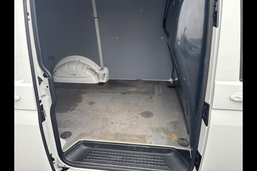 Volkswagen Transporter 2.0 TDI L1H1*AUTOM.*CARPLAY*A/C*CRUISE*NAVI*HAAK*