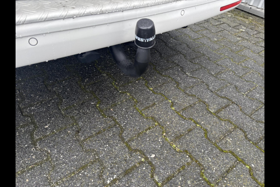 Volkswagen Transporter 2.0 TDI L1H1*AUTOM.*CARPLAY*A/C*CRUISE*NAVI*HAAK*