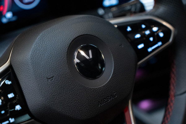 Volkswagen Golf 2.0 TSI GTI Clubsport PANO|HARMAN|HUD|IQ