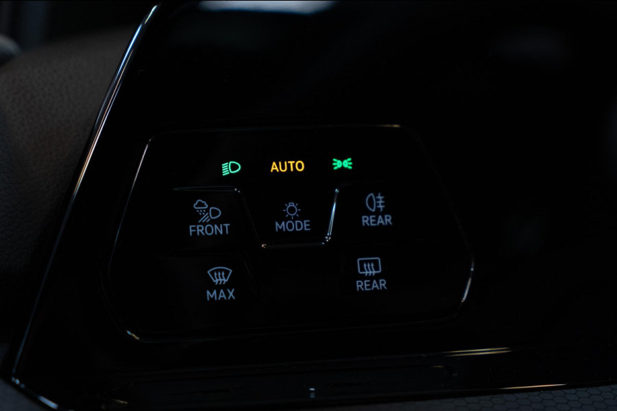 Volkswagen Golf 2.0 TSI GTI Clubsport PANO|HARMAN|HUD|IQ