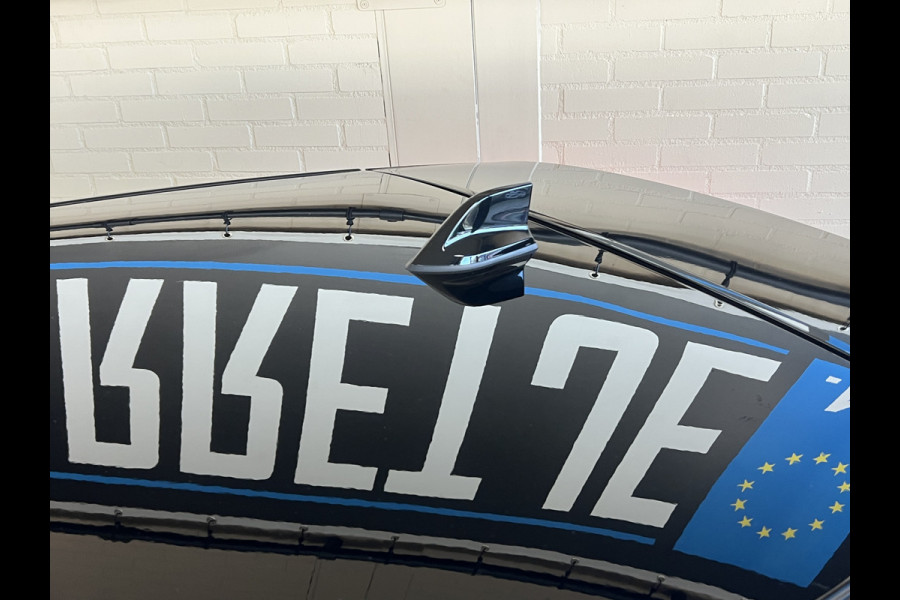 Renault Captur 1.6 E-Tech full hybrid 145 Esprit Alpine Groot Navi | H&K | 360 | 19" | ACC | Dodehoek | Stoelverwarming 100% Renault dealer onderhouden!