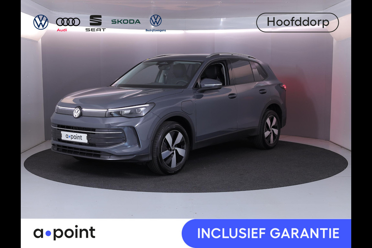 Volkswagen Tiguan 1.5 eHybrid Life Edition 204 pk Automaat (DSG) | Verlengde garantie | Navigatie | Parkeersensoren (Park assist) | Achteruitrijcamera | Stoelverwarming |