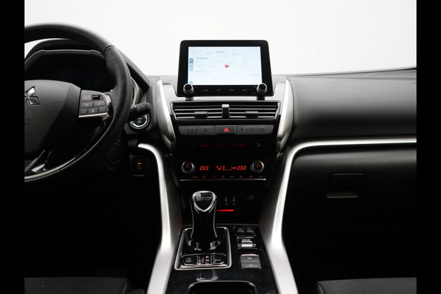 Mitsubishi Eclipse Cross 2.4 Intense+ PHEV 188pk Dealer O.H. | Trekhaak Afn. | Adaptive Cruise | 360 Camera | Alcantara Sportstoelen & Stuur Verwarmd | Navigatie Via TomTom | Keyless | Blis | Apple Carplay | DAB | Plug In Hybr