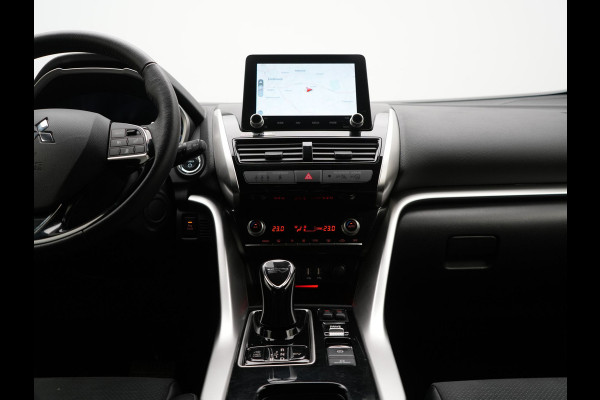 Mitsubishi Eclipse Cross 2.4 Intense+ PHEV 188pk Dealer O.H. | Trekhaak Afn. | Adaptive Cruise | 360 Camera | Alcantara Sportstoelen & Stuur Verwarmd | Navigatie Via TomTom | Keyless | Blis | Apple Carplay | DAB | Plug In Hybr