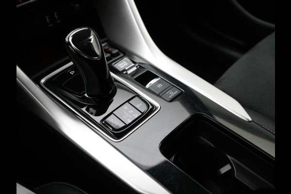 Mitsubishi Eclipse Cross 2.4 Intense+ PHEV 188pk Dealer O.H. | Trekhaak Afn. | Adaptive Cruise | 360 Camera | Alcantara Sportstoelen & Stuur Verwarmd | Navigatie Via TomTom | Keyless | Blis | Apple Carplay | DAB | Plug In Hybr