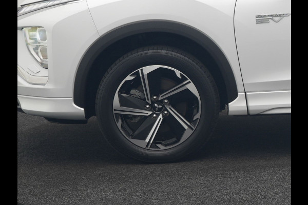 Mitsubishi Eclipse Cross 2.4 Intense+ PHEV 188pk Dealer O.H. | Trekhaak Afn. | Adaptive Cruise | 360 Camera | Alcantara Sportstoelen & Stuur Verwarmd | Navigatie Via TomTom | Keyless | Blis | Apple Carplay | DAB | Plug In Hybr